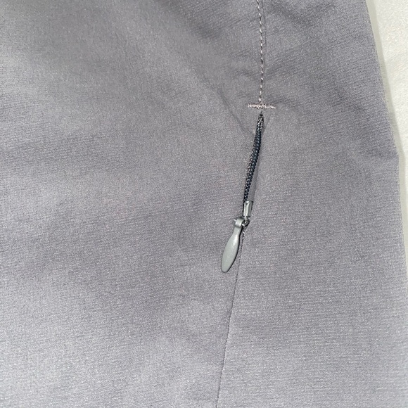 Duluth Trading Co Women's Charcoal Straight Leg- Size 12 X 33 - Picture 4 of 6